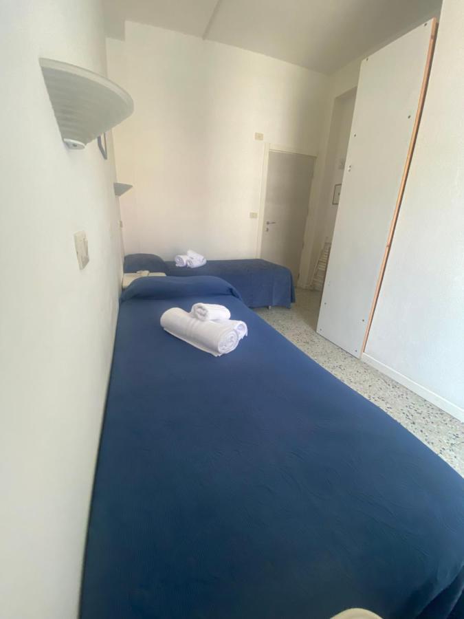 B&B Hotel Lucciola Cattolica Eksteriør billede