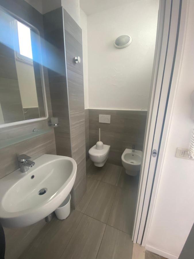 B&B Hotel Lucciola Cattolica Eksteriør billede