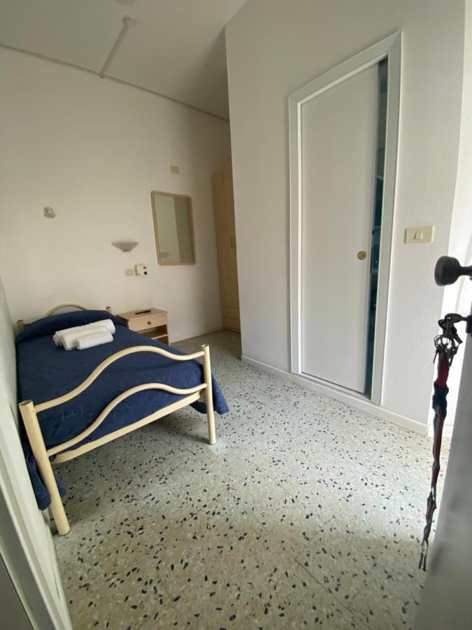 B&B Hotel Lucciola Cattolica Eksteriør billede