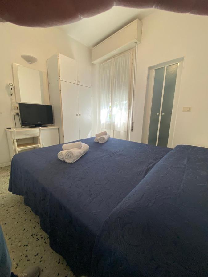 B&B Hotel Lucciola Cattolica Eksteriør billede