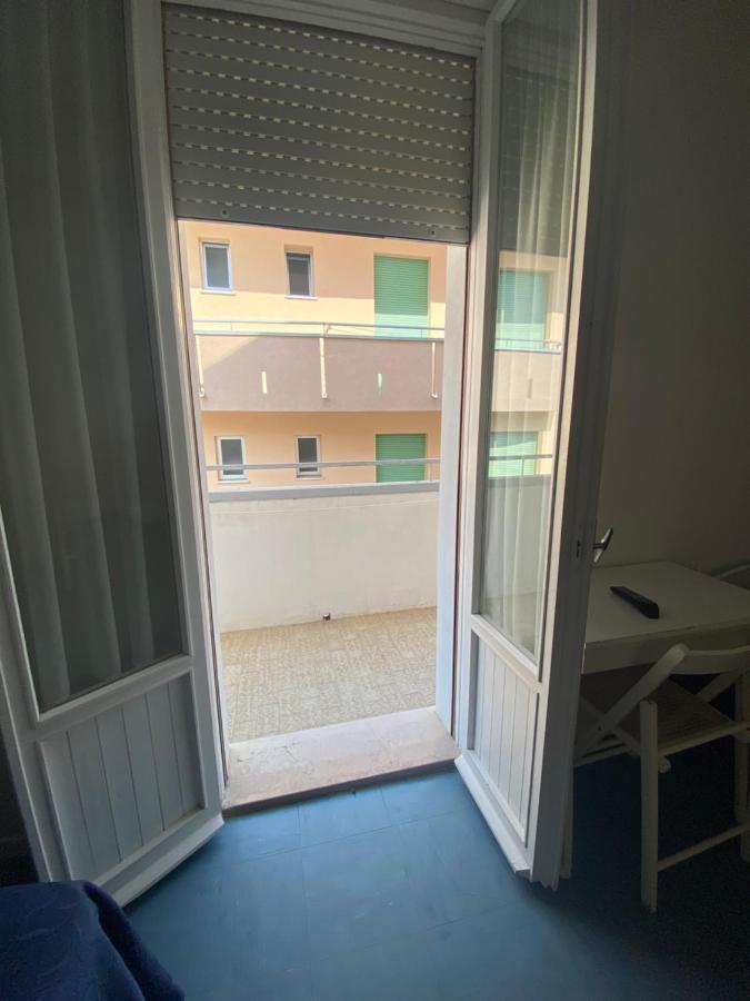 B&B Hotel Lucciola Cattolica Eksteriør billede